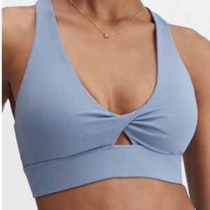 Fabletics Oasis Twist Sports Bra Women’s Small